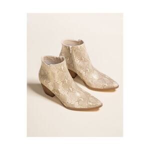 COCONUTS BY MATTISSE Astoria Ankle Booties Snakeskin Boots Size 9